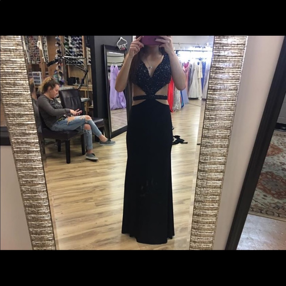 Long Sherri hill dress